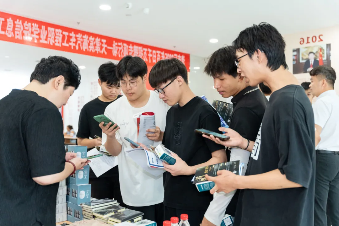 1756029050632287.png 图片18.png